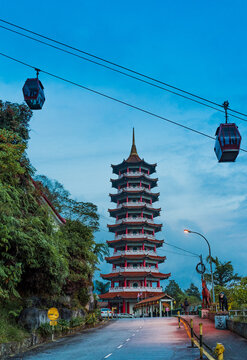 Chin Swee Temple in Genting Highlands with a cable car view