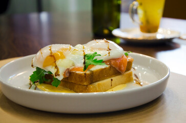 Poached Eggs with Salmon on Toast