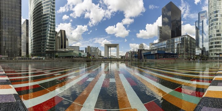 The monumetal AGAM fountain, Agam basin, Agam pool, La Defence, Europe's largest office city, Paris, &Icirc;le-de-France, France