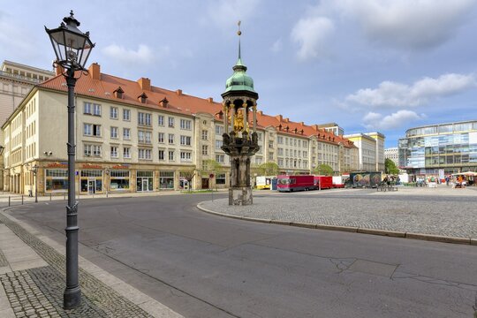 Magdeburg Chevalier, Alter Markt, Magdeburg, Saxony Anhalt, Germany
