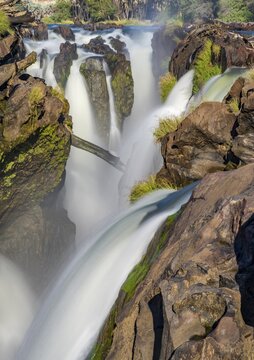 Epupa Falls waterfall on the Kunene River, long exposure, Kunene, Namibia