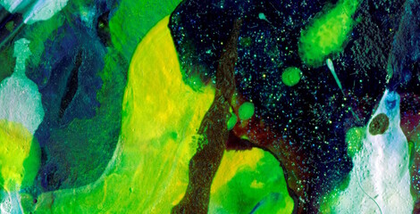A Mesmerizing Dive into the World of Liquid Art