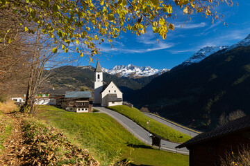 Kuratienkirche von Innerberg im Herbst, Vorarlberg, &Ouml;sterreich