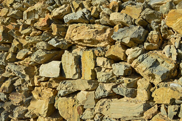 Many stones of different sizes