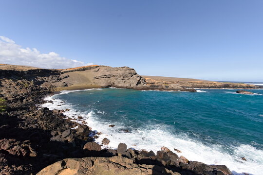 Papakolea Green Sand Beach (Mahana Beach) Wide Angle