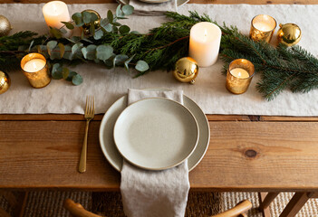 Minimalist Cozy Christmas Table Decor create with ai
