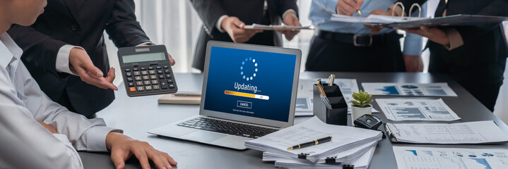 Software update on computer for brisk version of device software upgrade
