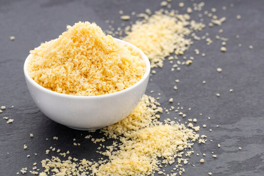 Japanese yellow panko crumbs in the bowl.