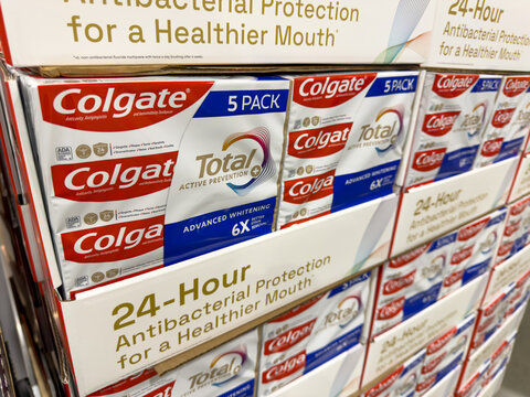 Colgate Total Toothpaste Multi-Pack Display