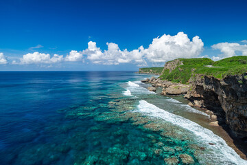 サンゴ礁の海　沖縄　宮古島 © TADANOBU SEIKE