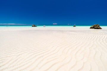 砂紋広がる１７エンドの海　沖縄　下地島