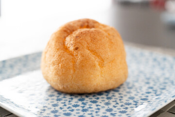 ふんわり生地のシュークリームの美味しい一皿