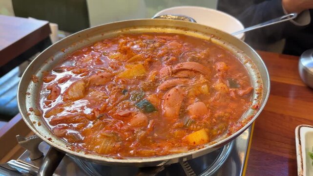 김치부대찌개