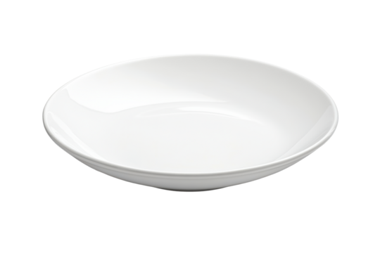 Wide-rimmed porcelain plate in white
