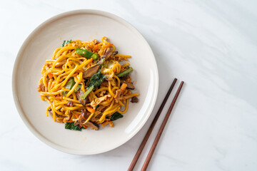 stir-fried yakisoba noodles with vegetable in vegan style
