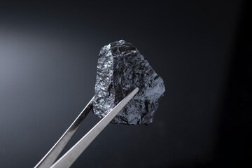 industrial silicon metalloid chunks and silicon wafer