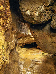 岩手 滝観洞（ろうかんどう）の坑内