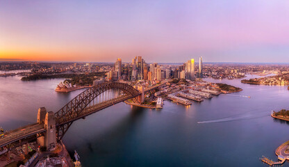 d Sydney Lavender High Bridge Closer Pan