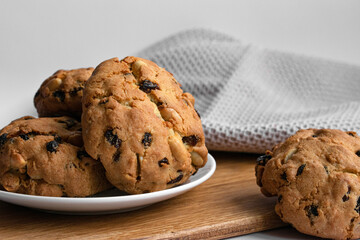 Photo cookies with nuts and raisins. Fresh baked food. For bakery recipe, food post, article.