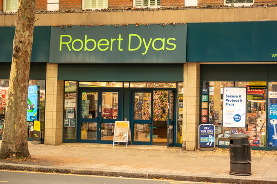 LONDON- Street View of Robert Dyas Chiswick on Chiswick High Road, London