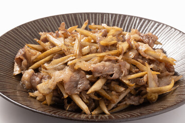 牛肉とごぼうの甘辛炒め