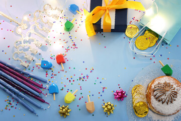 Obraz premium Religion image of jewish holiday Hanukkah background with menorah (traditional candelabra) and candles