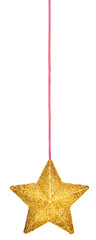 Dekoracja świąteczna - złota bombka choinkowa w kształcie gwiazdy na czerwonej zawieszce na białym tle © Blue Pixel