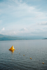 Fototapeta premium beautiful lake with mountains in the background
