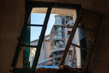 Industrial Cement Works with Steel Elements