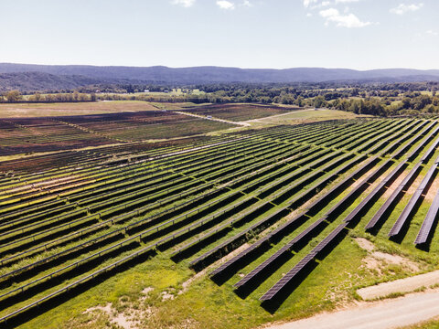 Solar power station surrounded by farmland in West Virginia, America
