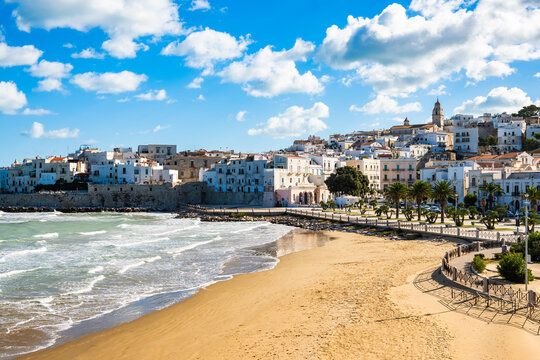 Scenic view of Vieste, a charming seaside town on Italy&rsquo;s Gargano Peninsula, with sandy beach and whitewashed houses, Apulia, Italy
