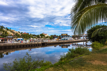 Fototapeta premium Ravine et port de Saint-Gilles, Île de la Réunion 