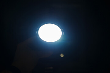 Obraz premium Diffuser attachment for camera flash in low light setting