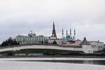 Obraz premium kazan city panorama, picturesque panoramic view, kazan kremlin and other buildings