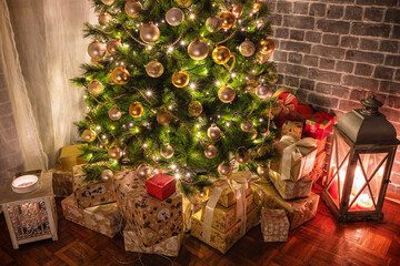 Wrapped presents under the Christmas tree