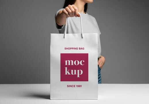 Luxury fashion shopping bag studio shot. PSD mockup
