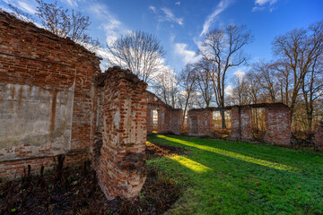 Ruiny starego dworu w Hieronimowie, Podlasie, Polska