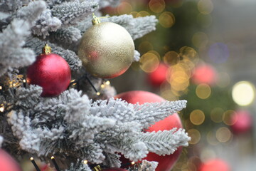 christmas tree decorations