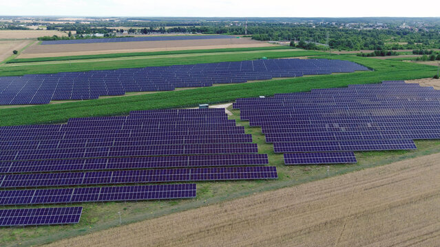 Cloudy atmosphere over rural scenery