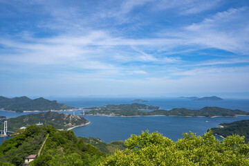 Fototapeta premium 瀬戸内の島々と造船