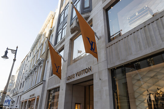 Louis Vuitton flagship store exterior. London, UK, 28 August 2023