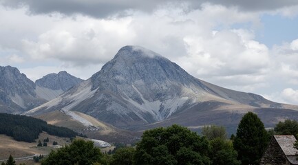 Fototapeta premium mountains and clouds