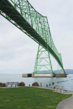 Astoria-Megler Bridge, a steel girder continuous truss bridge spanning the Columbia River.