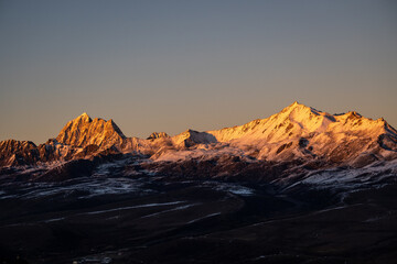 Naklejka premium sunrise in the mountains