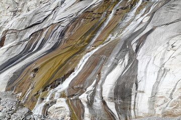 Gletscherschliff, mit Wasser &uuml;berronnen - glacial polish with streamlets of meltwater