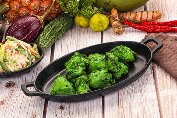 Indian green chicken mint tikka