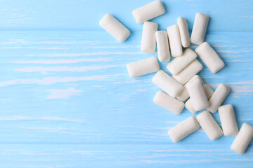 mint chewing gum and mint on the table. Fresh breath, oral care 