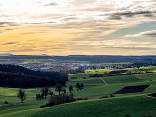 Fototapeta premium Agrarlandschaft im Spätherbst