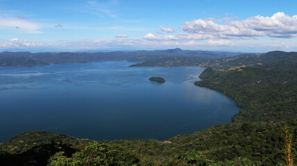 Naklejka premium Ilopango lake El Salvador blue sky landscape