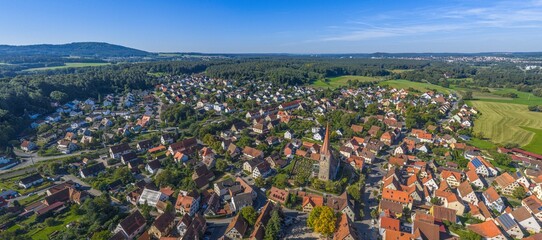 Ausblick auf das Nürnberger Land rund um die Ortschaft Ottensoos in der Hersbrucker Alb